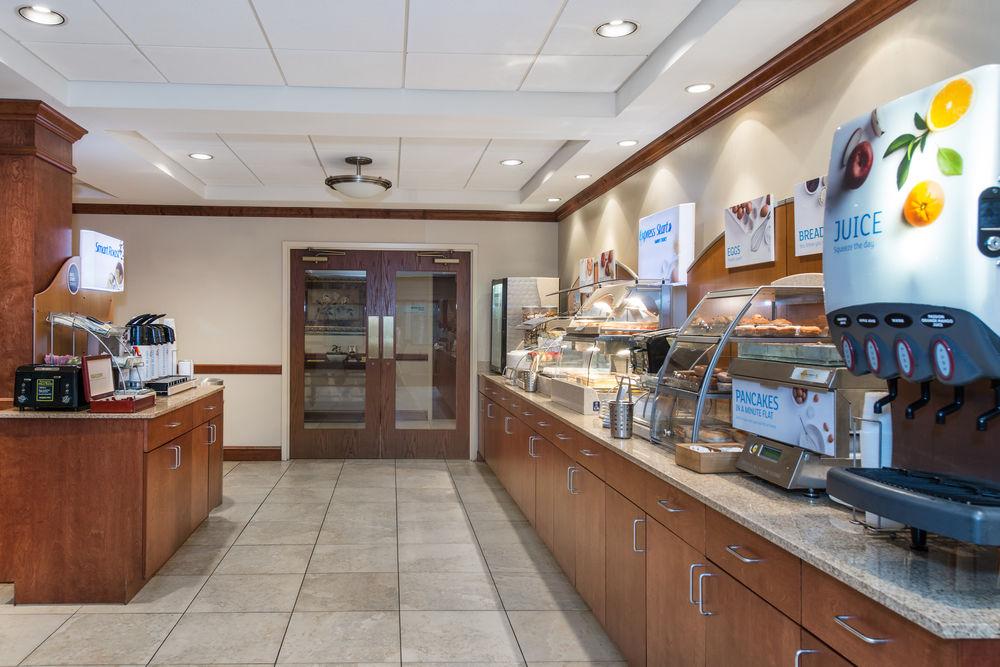 Holiday Inn Express & Suites Tilton By Ihg Exterior photo