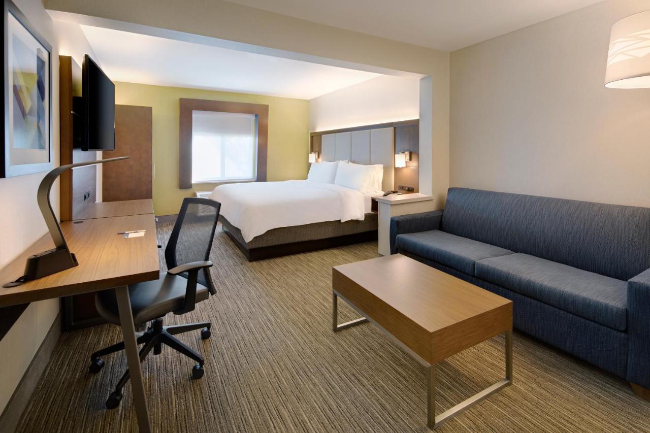 Holiday Inn Express & Suites Tilton By Ihg Exterior photo