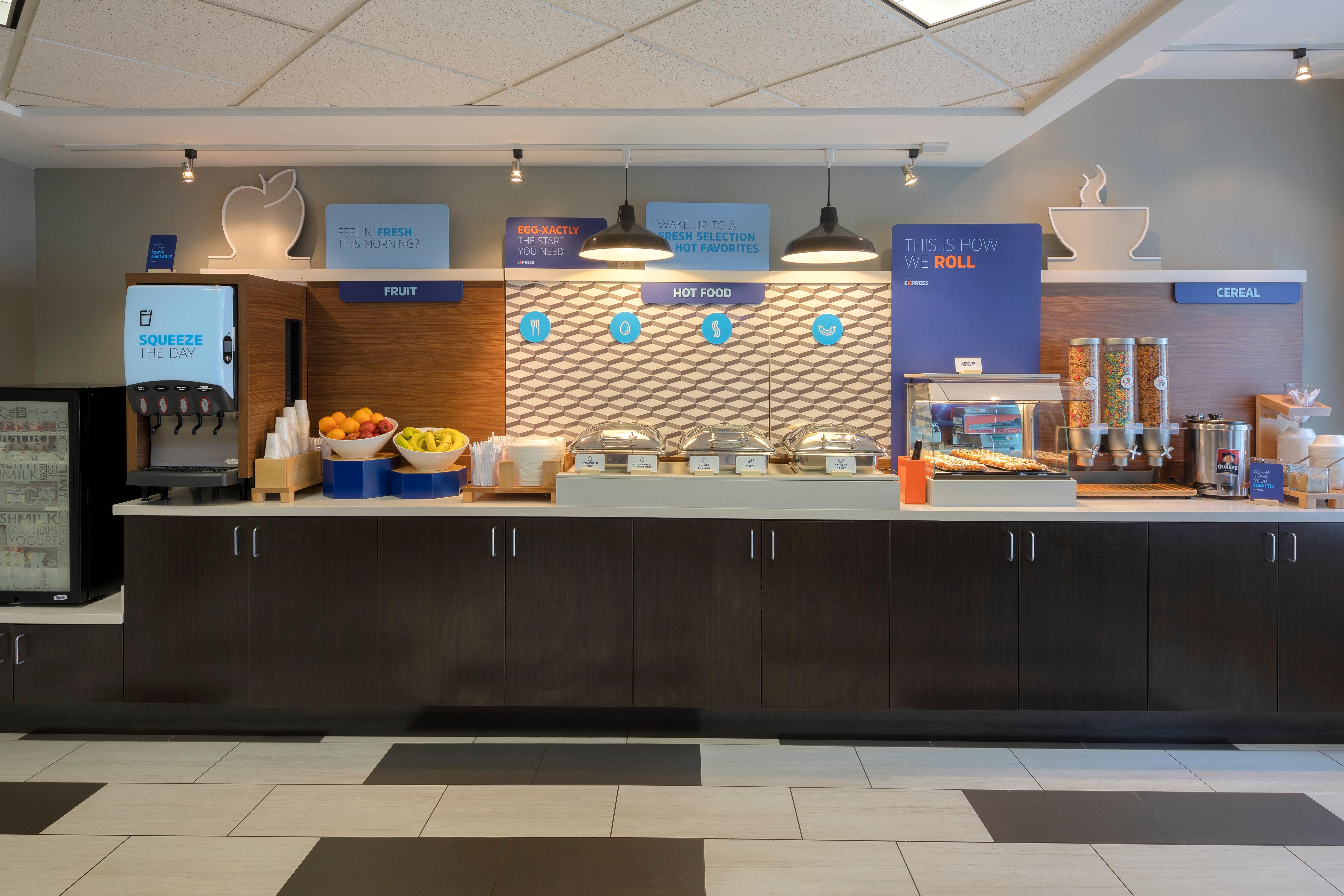 Holiday Inn Express & Suites Tilton By Ihg Exterior photo