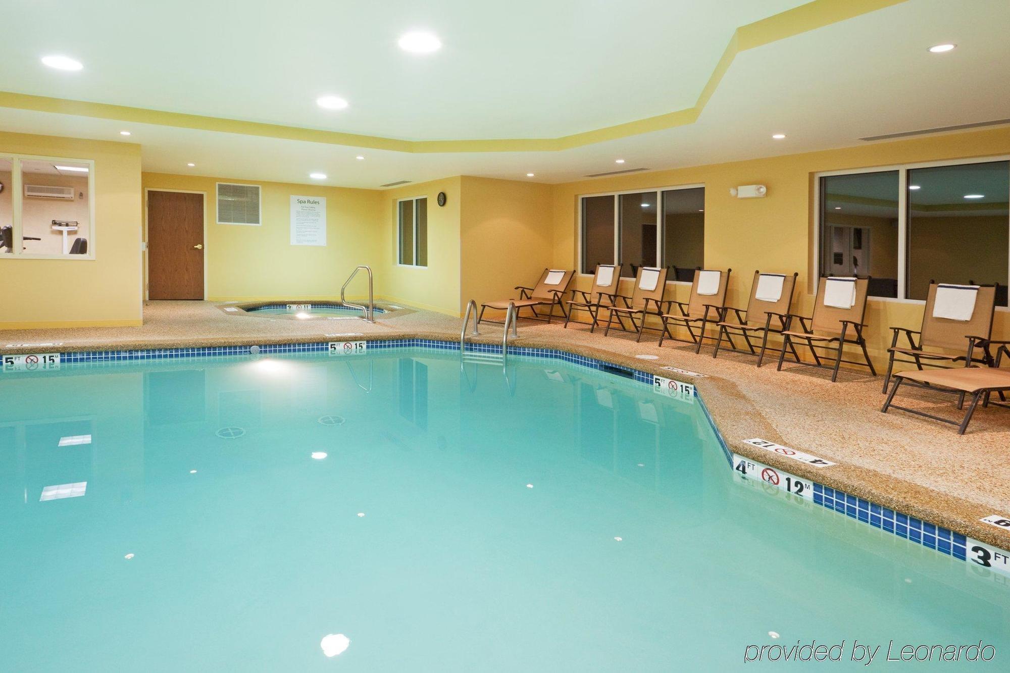 Holiday Inn Express & Suites Tilton By Ihg Facilities photo