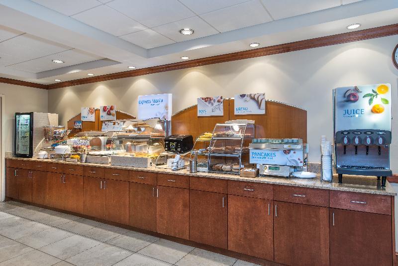 Holiday Inn Express & Suites Tilton By Ihg Exterior photo